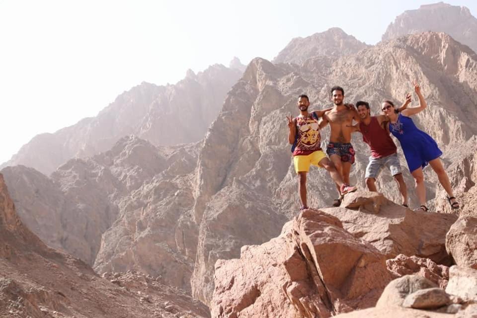 Hostel Sebaii Camp السباعى كامب شاطئ الترابين بجوار ويت بالس Nuweiba` Exteriér fotografie
