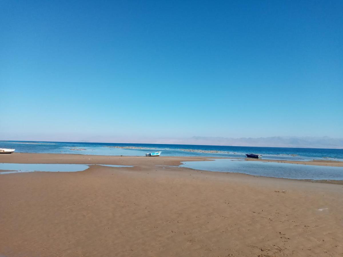 Hostel Sebaii Camp السباعى كامب شاطئ الترابين بجوار ويت بالس Nuweiba` Exteriér fotografie